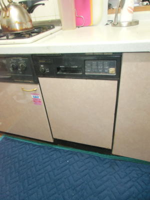 既設：リンナイ製のビルトイン食洗機RKW-450(A)（フロントオープンタイプ）
